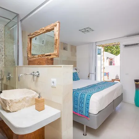 Szálloda Ibizazen Santa Eularia des Riu